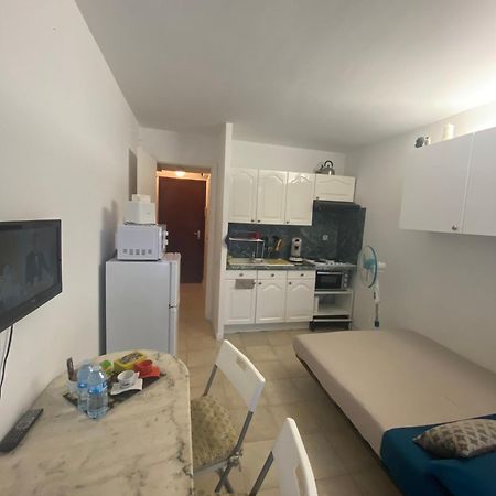 Joli Studio Neuf Av Terrasse A 50 M De La Mer Et Gare روكوبرُن كاب مارتي المظهر الخارجي الصورة