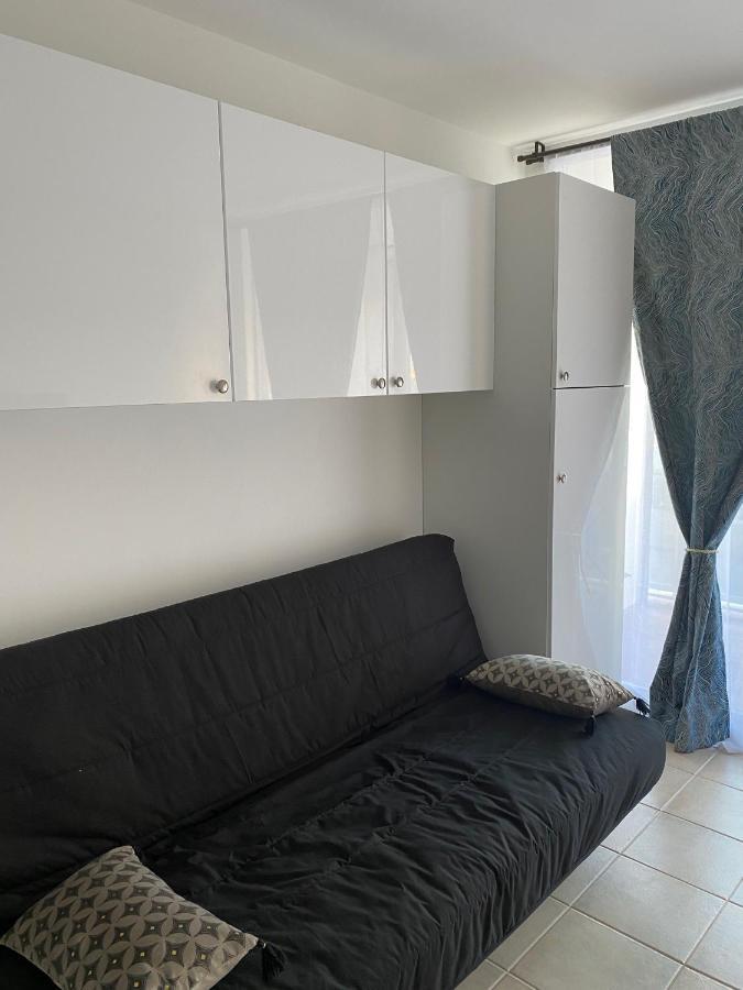 Joli Studio Neuf Av Terrasse A 50 M De La Mer Et Gare روكوبرُن كاب مارتي المظهر الخارجي الصورة